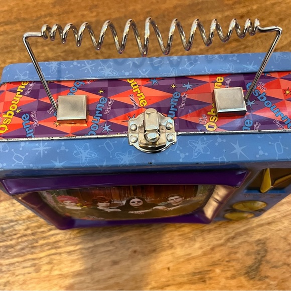 The Osborne family collectible tin - Picture 5 of 11